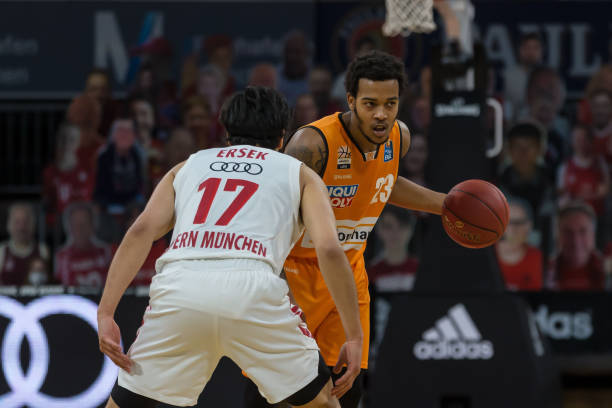 现得淋漓尽 现得淋漓尽